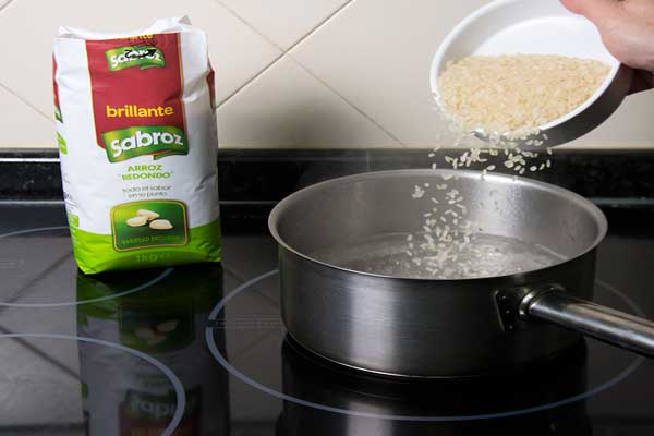 paso 3 receta ingrediente Agua, 200 de arroz Sabroz