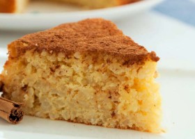 Tarta de arroz con almendras