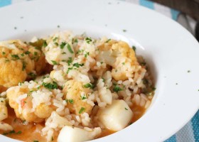Arroz caldoso con sepia y coliflor