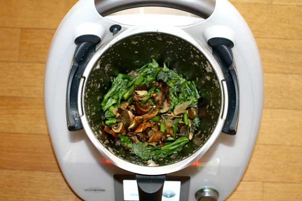 paso 6 receta ingrediente 20 g de boletus secos, 150 g de bimi